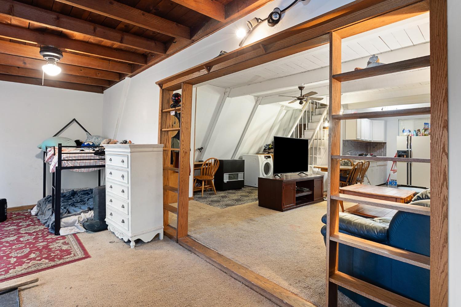 Sweeney Road, Somerset, California image 9