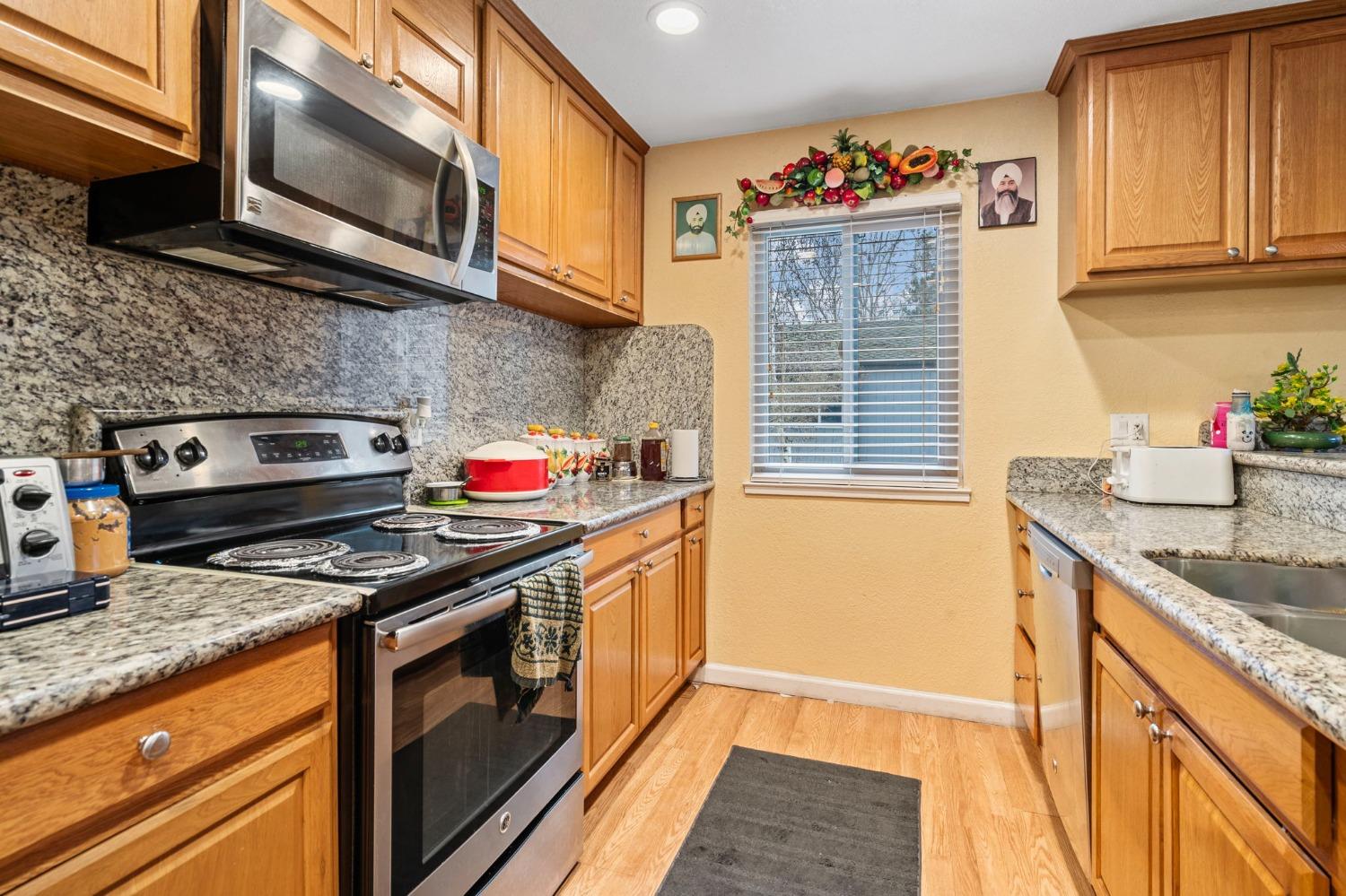 Detail Gallery Image 7 of 29 For 3591 Quail Lakes Dr #10,  Stockton,  CA 95207 - 3 Beds | 2 Baths