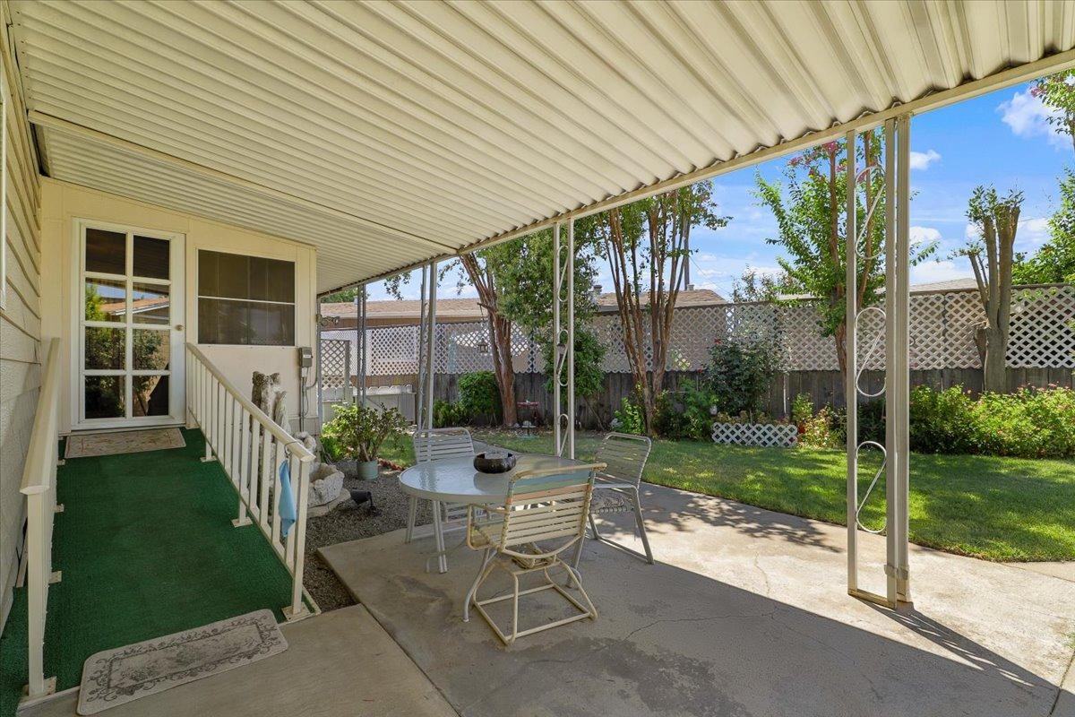 Detail Gallery Image 9 of 42 For 86 Clipper Ln, Modesto,  CA 95356 - 2 Beds | 2 Baths