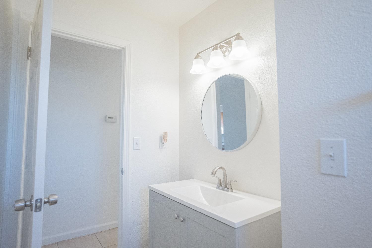 Detail Gallery Image 14 of 26 For 4809 Mcnary Ct, Modesto,  CA 95357 - 3 Beds | 2 Baths