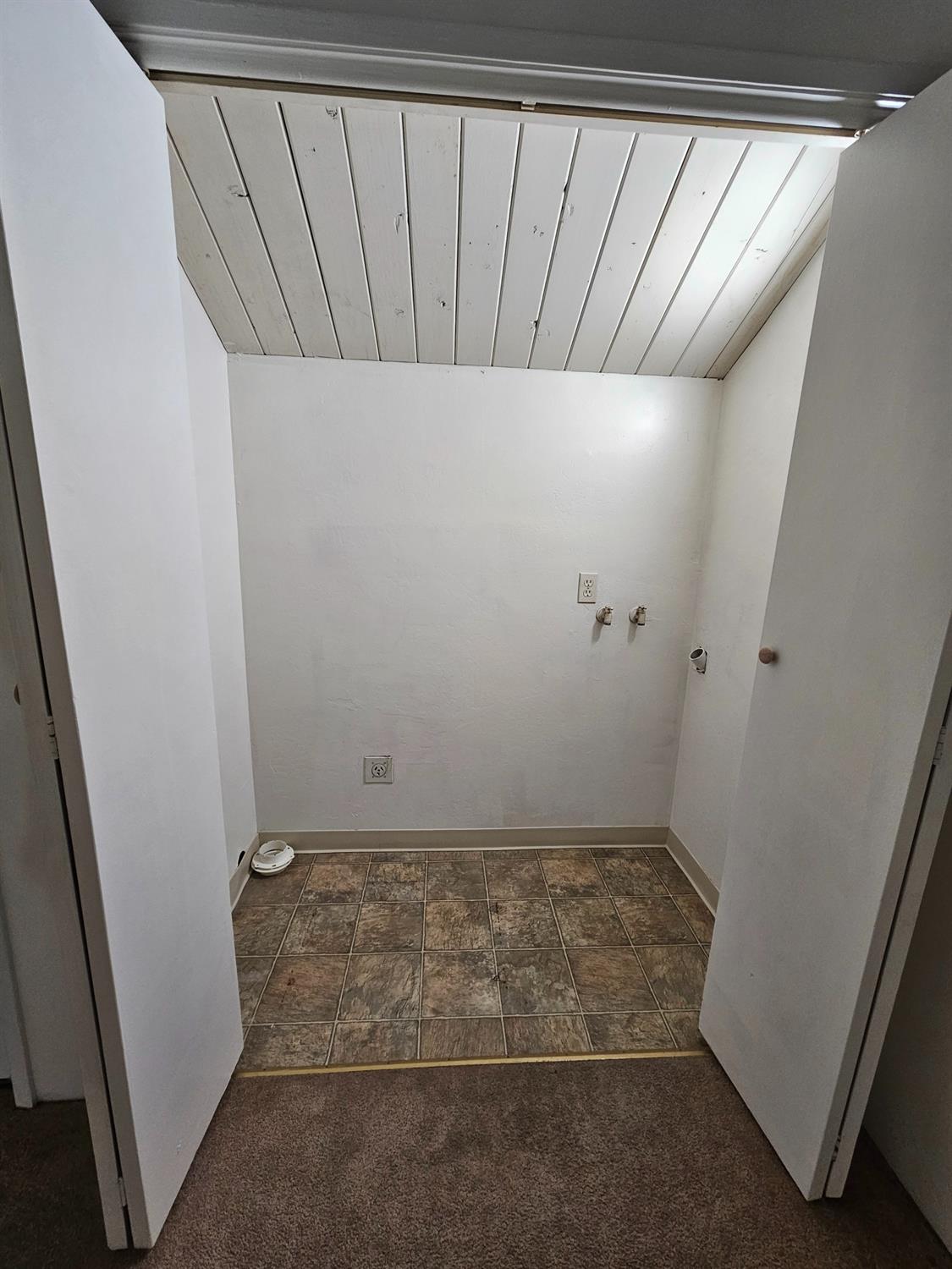 Illinois Avenue #10, Los Banos, California image 8