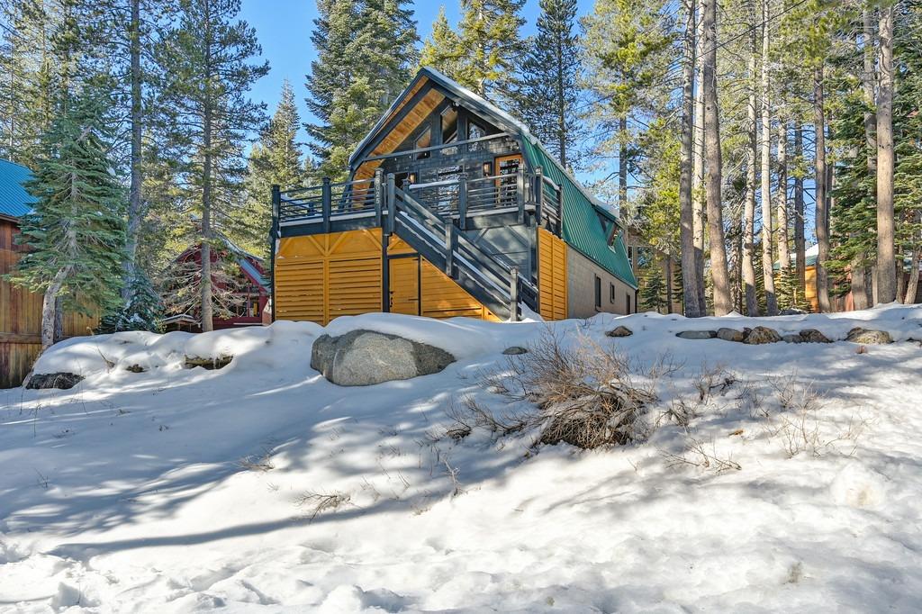 Detail Gallery Image 1 of 39 For 5025 Serene Rd, Soda Springs,  CA 95728 - 3 Beds | 2 Baths