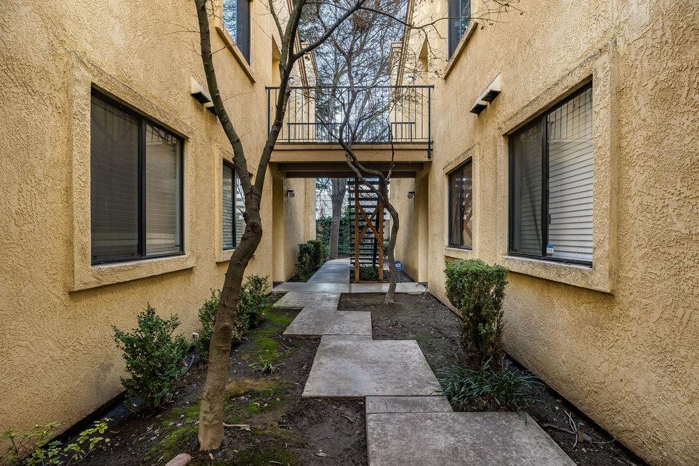Detail Gallery Image 5 of 34 For 3400 Sullivan Ct #122,  Modesto,  CA 95356 - 2 Beds | 2 Baths
