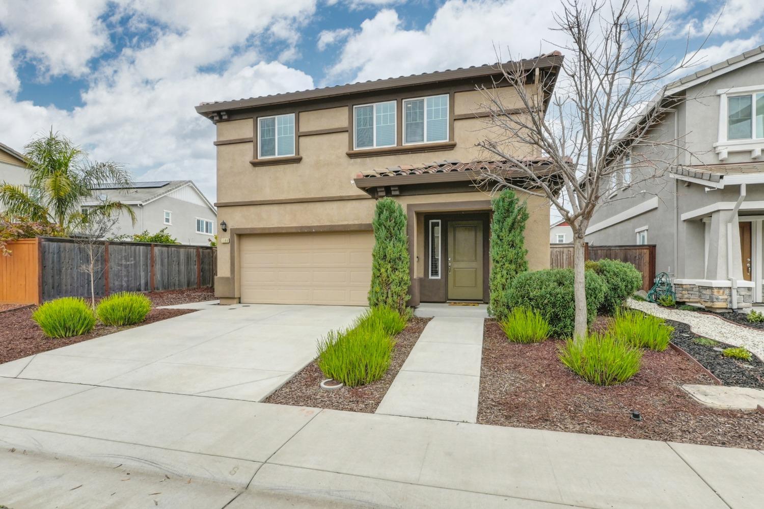 Detail Gallery Image 1 of 1 For 7096 Corvus Cir, Roseville,  CA 95747 - 3 Beds | 2/1 Baths
