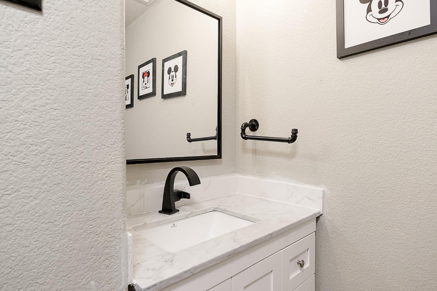 Detail Gallery Image 18 of 40 For 1883 Pack Saddle St, Oakdale,  CA 95361 - 5 Beds | 3/1 Baths