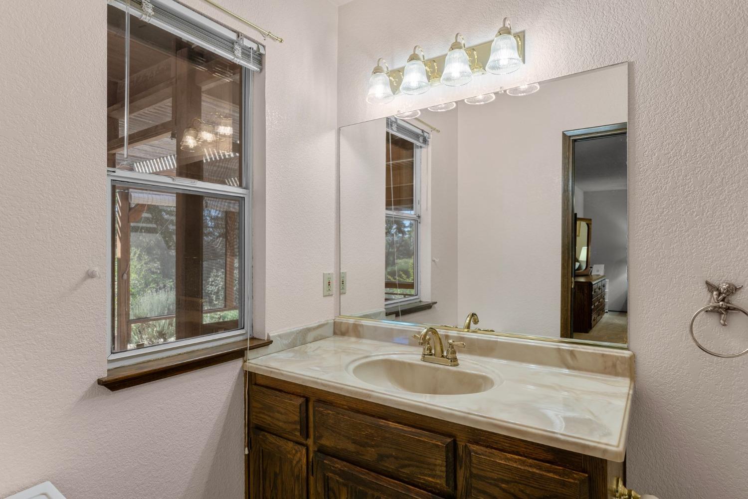 Detail Gallery Image 20 of 51 For 4348 Shorthorn Rd, Rescue,  CA 95672 - 3 Beds | 2 Baths