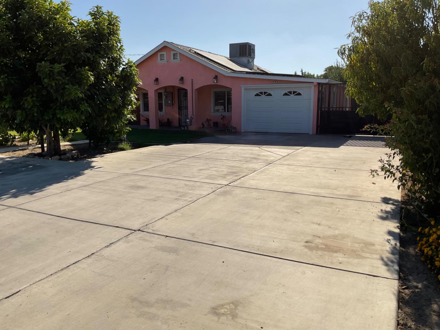 Suzie Street, Winton, California image 44