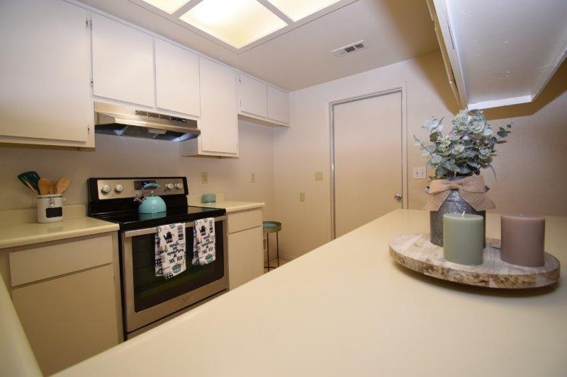 Country Villa Court #20, Auburn, California image 11