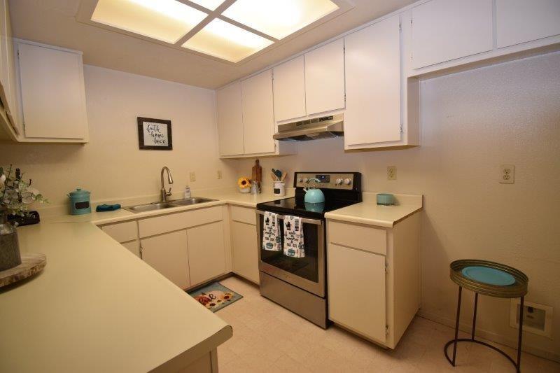 Country Villa Court #20, Auburn, California image 10