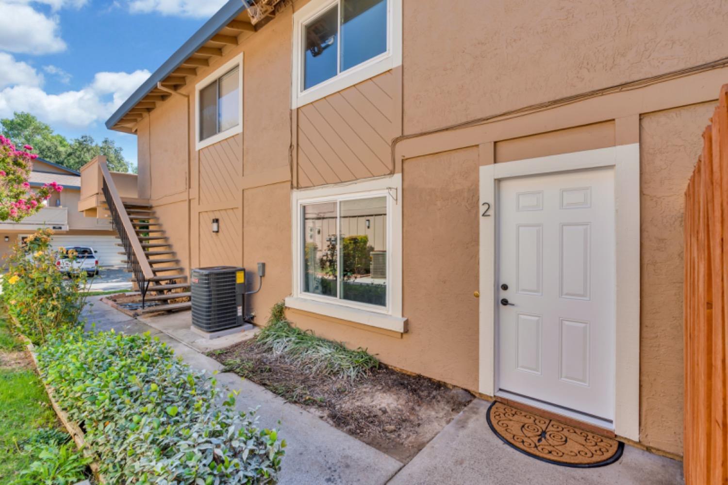 Detail Gallery Image 1 of 1 For 5316 Winfield Way #2,  Sacramento,  CA 95841 - 3 Beds | 1/1 Baths
