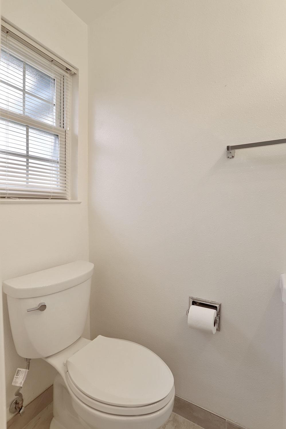 Detail Gallery Image 30 of 36 For 1731 W Walnut St, Lodi,  CA 95242 - 3 Beds | 1/1 Baths