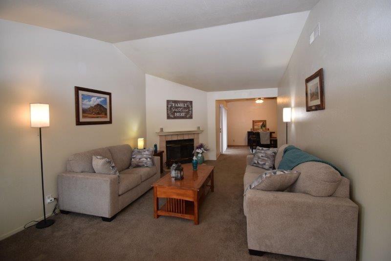 Country Villa Court #20, Auburn, California image 4