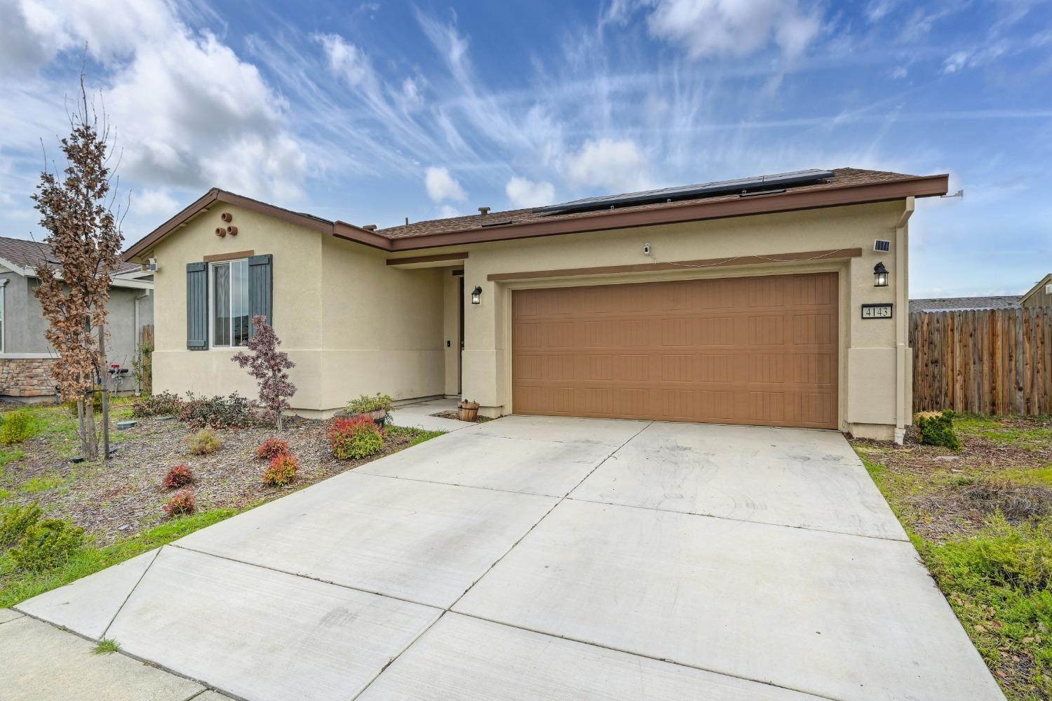 Detail Gallery Image 1 of 1 For 4143 Sir Barton Dr, Olivehurst,  CA 95961 - 3 Beds | 2 Baths