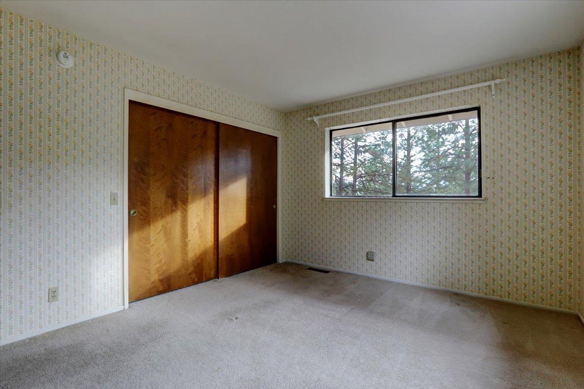 Hackett Court, Grass Valley, California image 38
