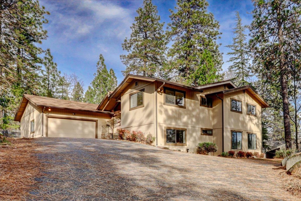 Hackett Court, Grass Valley, California image 1