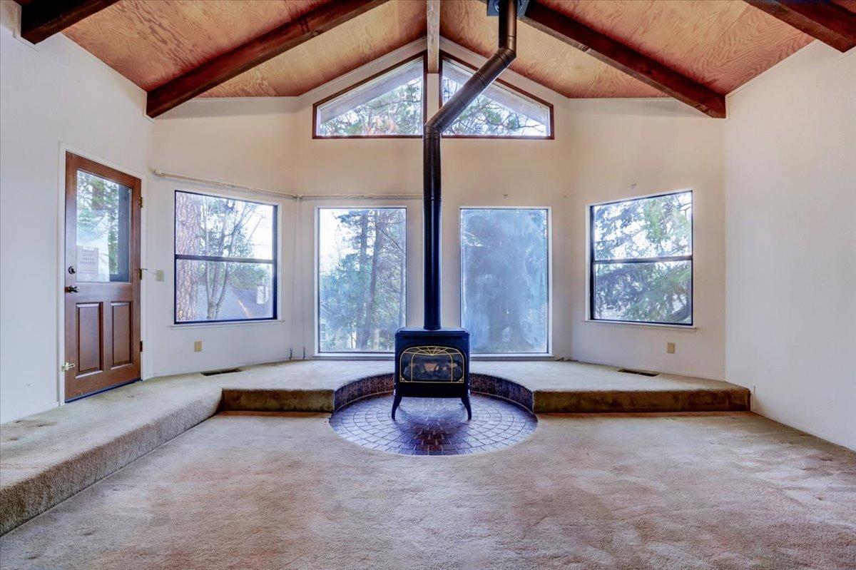 Hackett Court, Grass Valley, California image 7