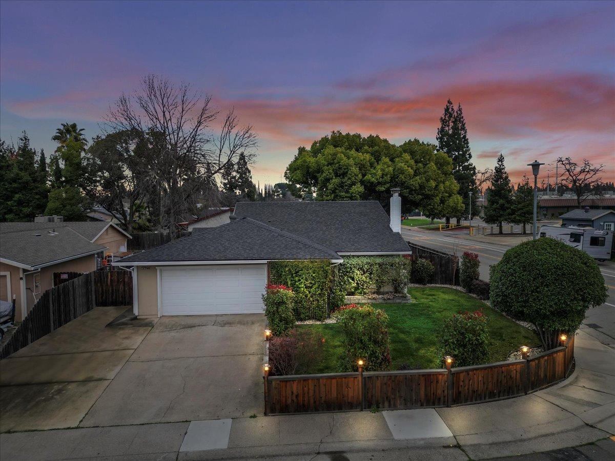 Photo of 7700 Wooddale Wy in Citrus Heights, CA