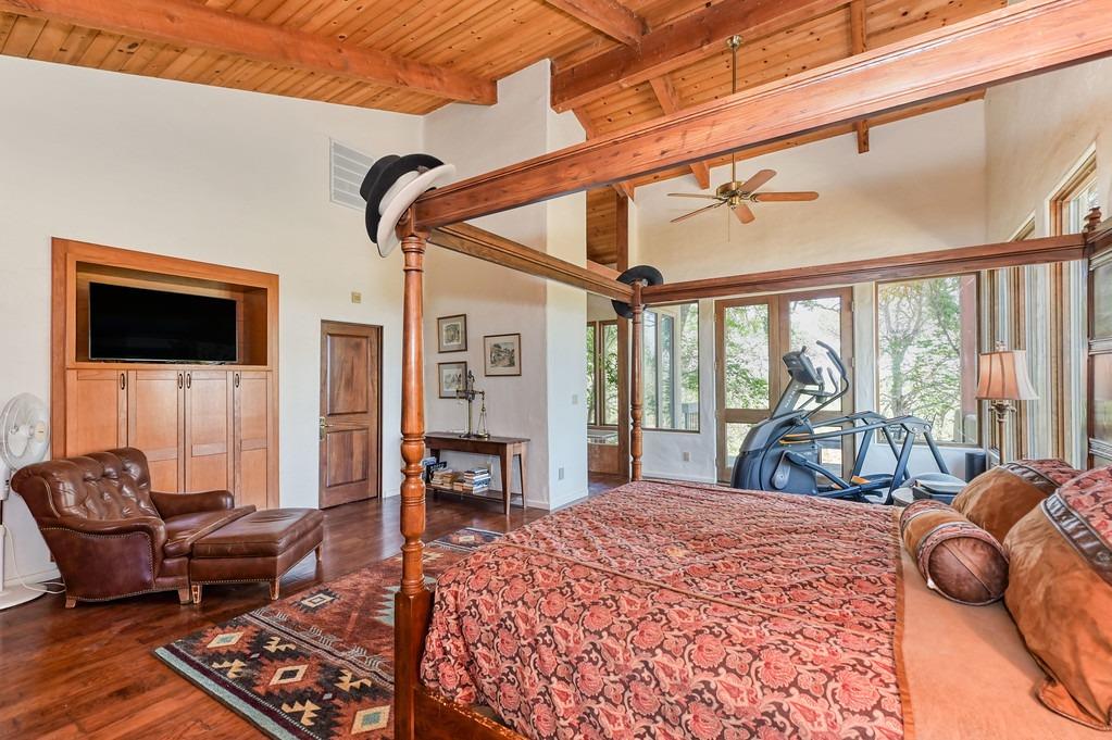 Detail Gallery Image 23 of 52 For 12211 Pear Ln, Wilton,  CA 95693 - 5 Beds | 5/2 Baths