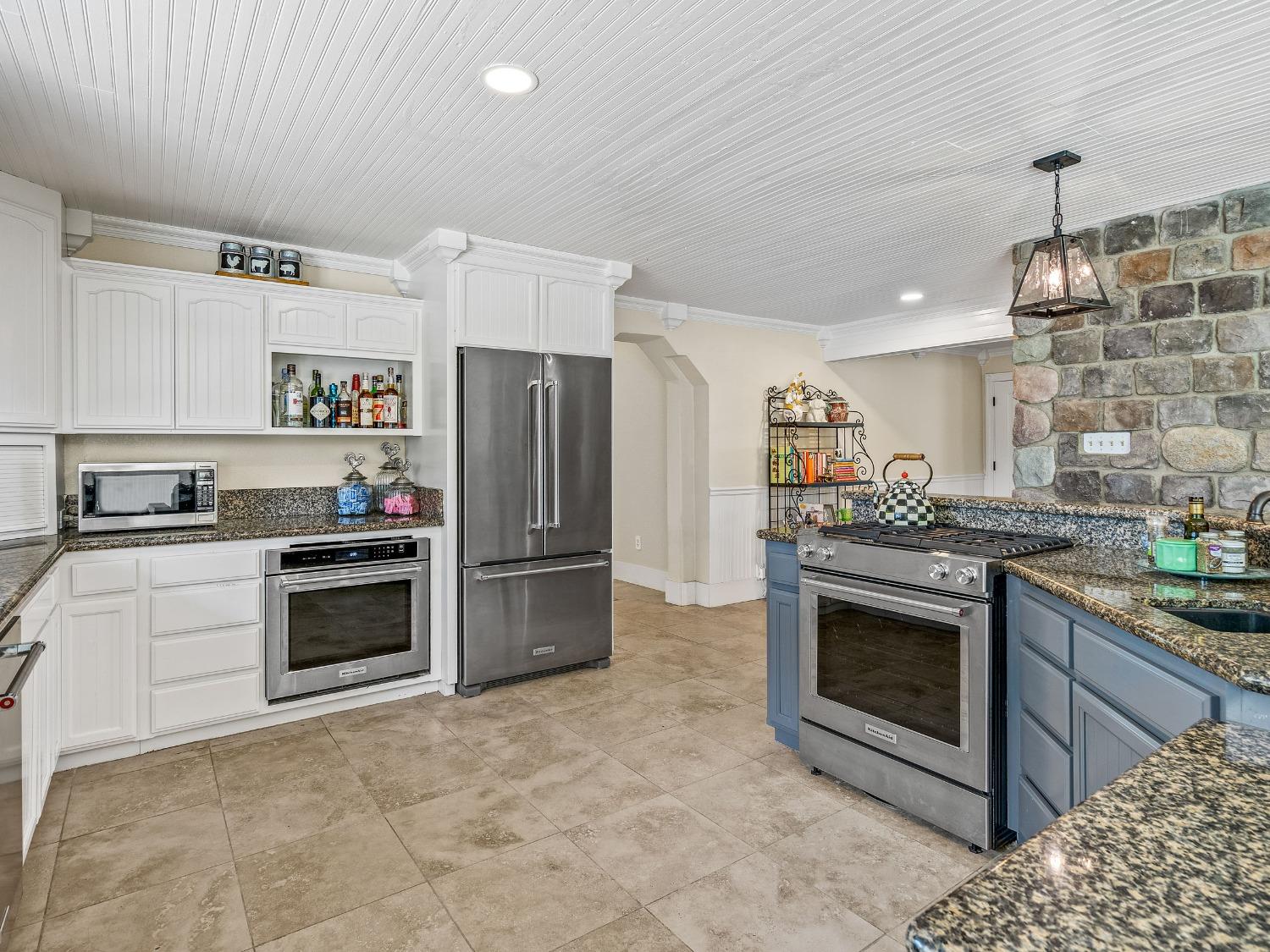 Detail Gallery Image 14 of 51 For 5021 D Agostini Dr, Somerset,  CA 95684 - 3 Beds | 3/1 Baths