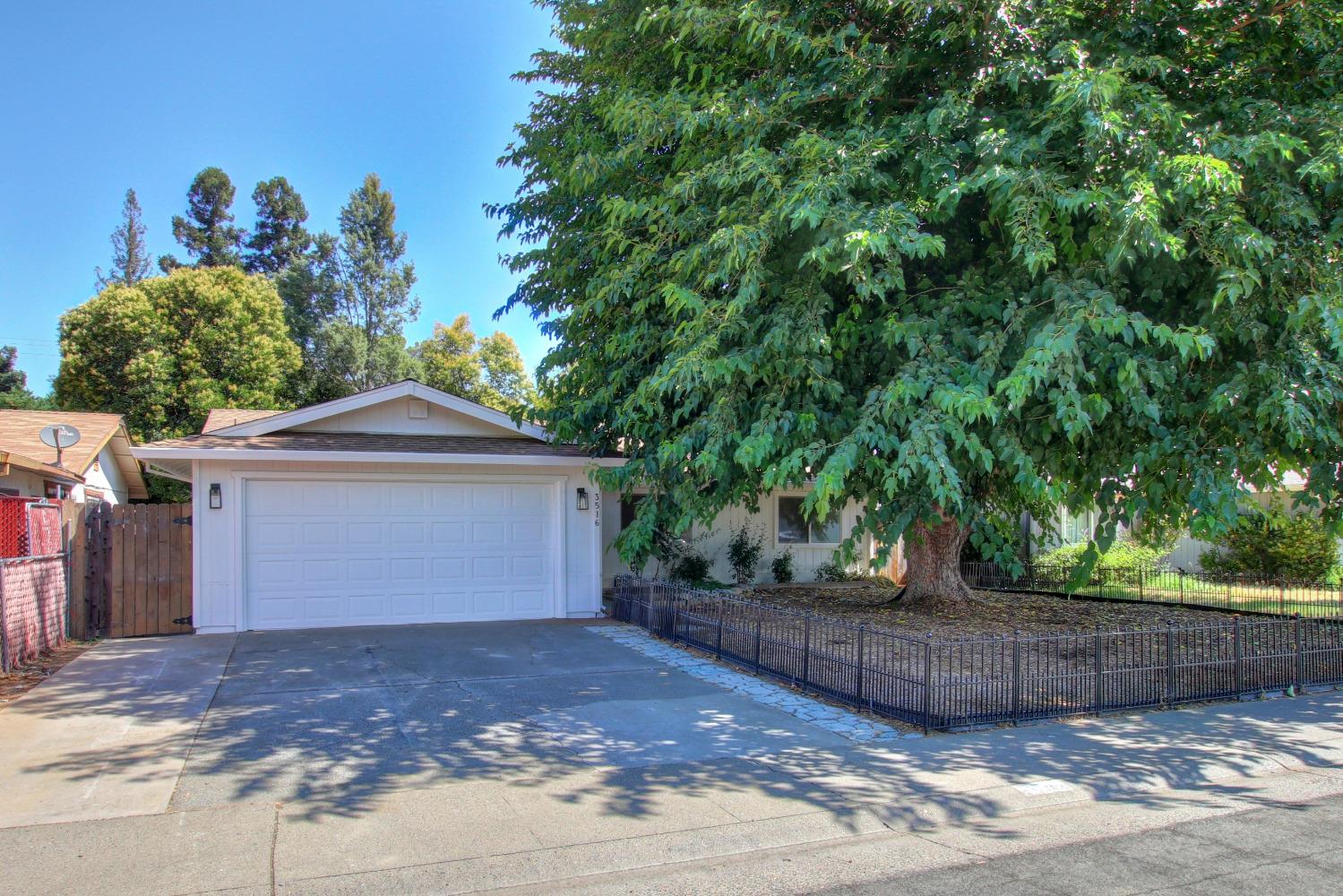 Detail Gallery Image 1 of 1 For 3516 Granby Dr, Sacramento,  CA 95827 - 4 Beds | 2 Baths