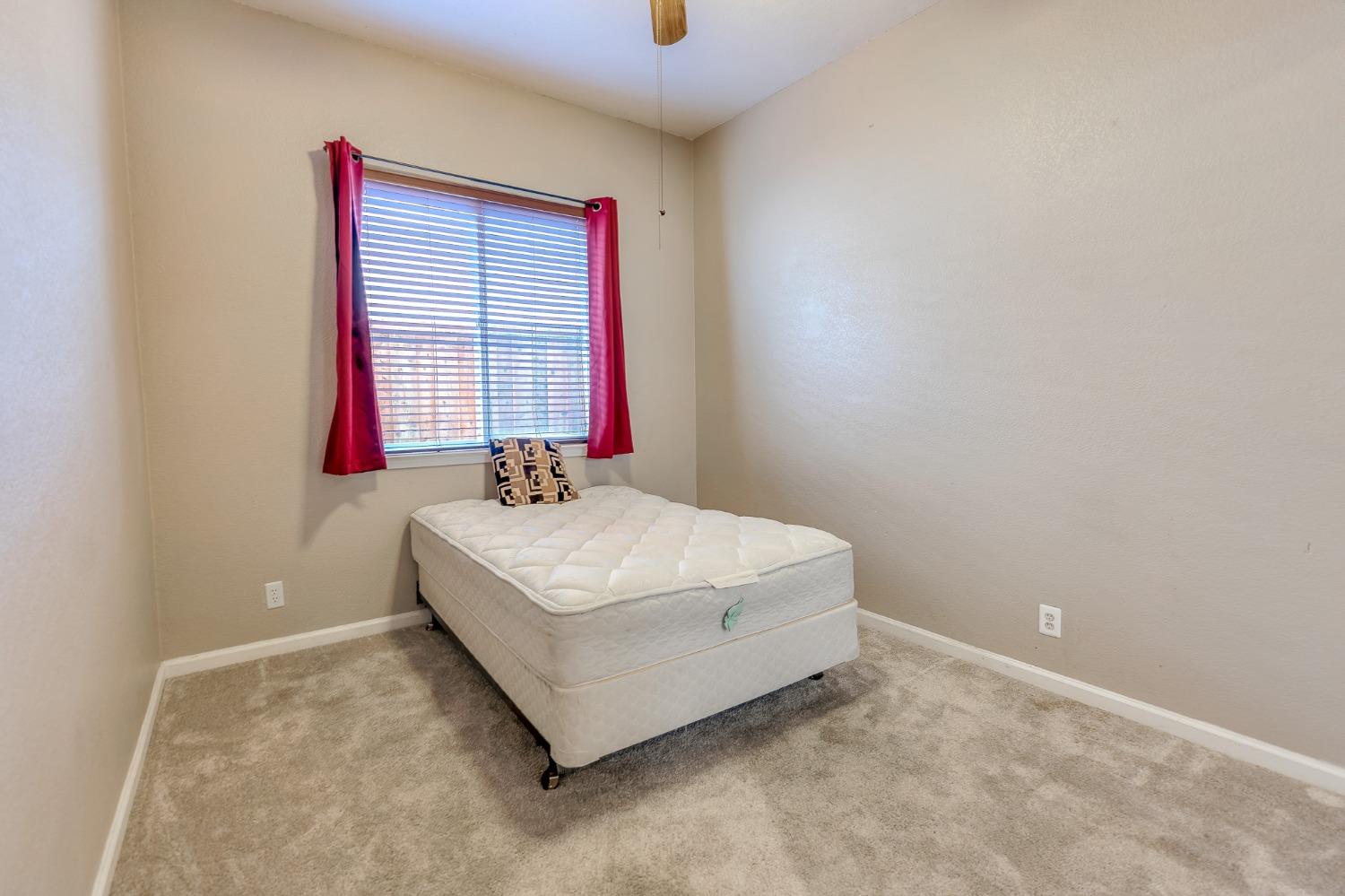 Detail Gallery Image 34 of 63 For 244 Murano St, Los Banos,  CA 93635 - 3 Beds | 2 Baths
