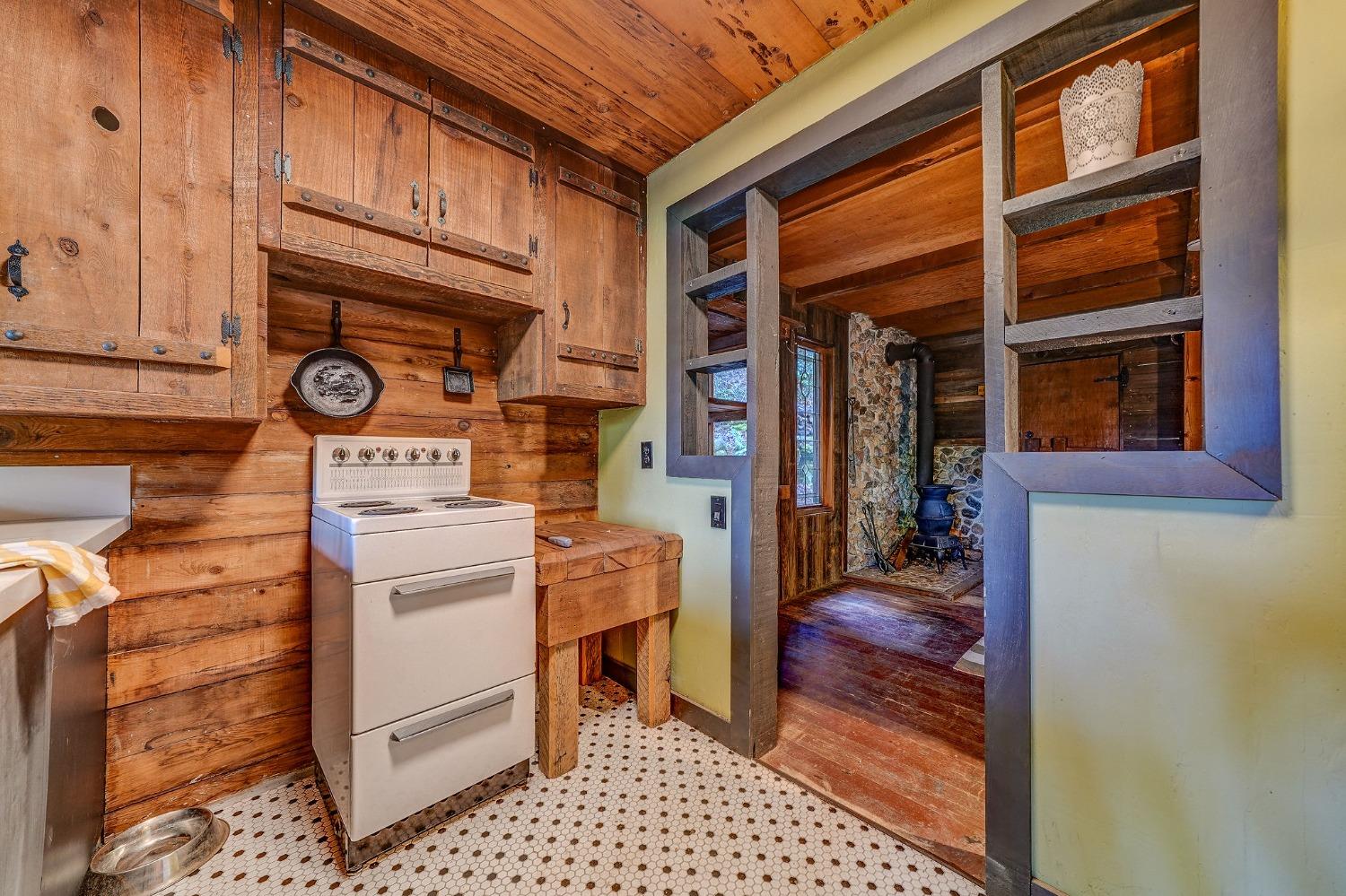 Detail Gallery Image 15 of 35 For 17200 Hale Rd, Volcano,  CA 95689 - 1 Beds | 1 Baths