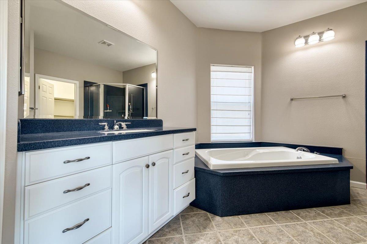 Detail Gallery Image 21 of 72 For 39074 Alameda Ave, Clarksburg,  CA 95612 - 3 Beds | 2/1 Baths
