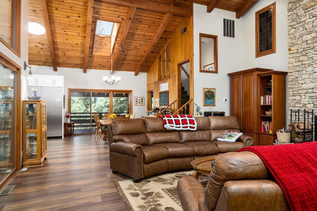 Detail Gallery Image 15 of 50 For 2360 Union Ridge Road, Placerville,  CA 95667 - 4 Beds | 4 Baths