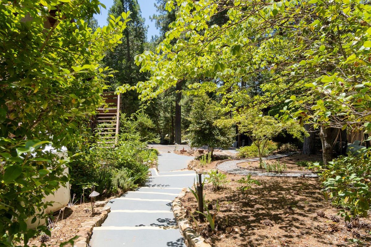 Detail Gallery Image 5 of 50 For 2360 Union Ridge Road, Placerville,  CA 95667 - 4 Beds | 4 Baths