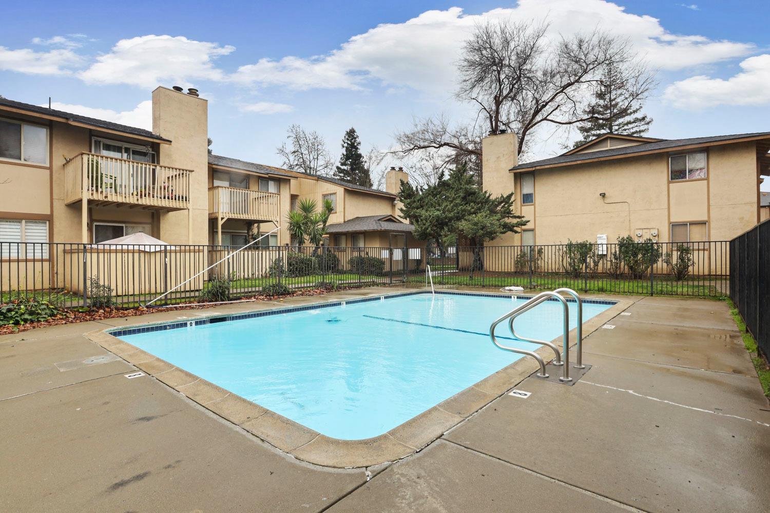 Detail Gallery Image 25 of 27 For 328 Northbank Ct #10,  Stockton,  CA 95207 - 2 Beds | 1 Baths