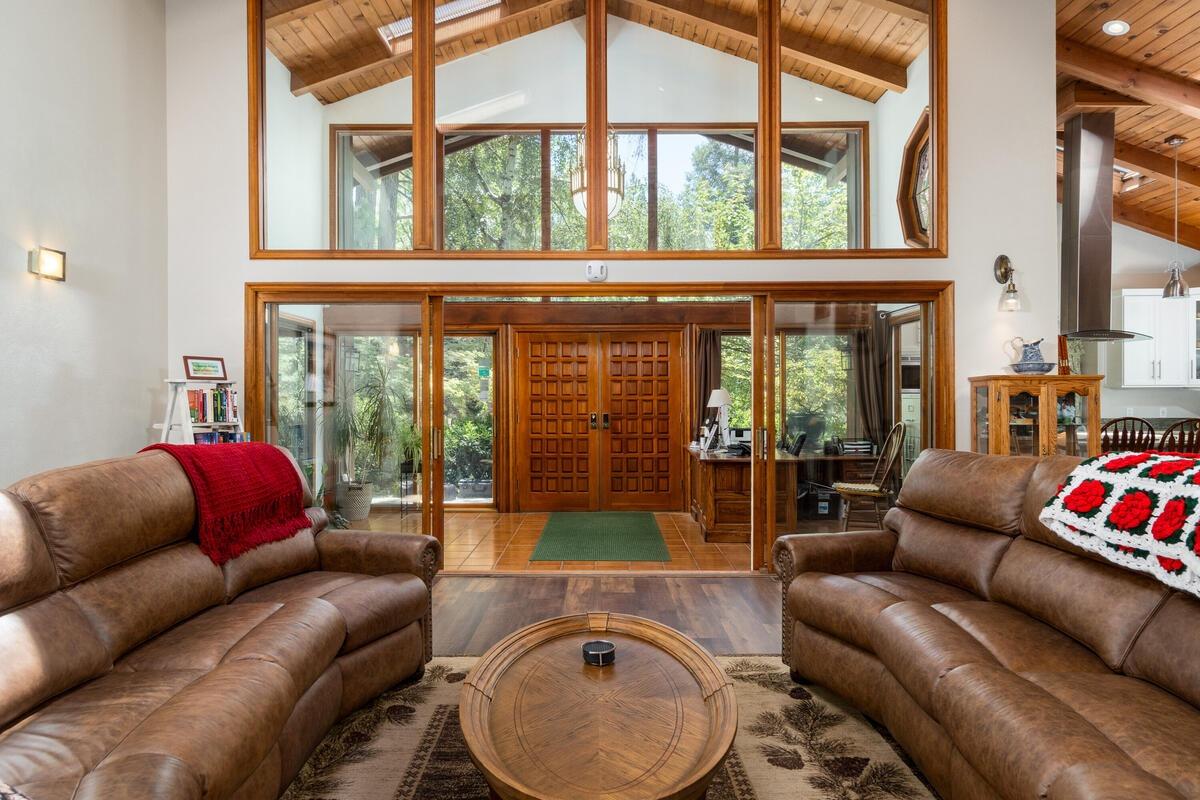 Detail Gallery Image 14 of 50 For 2360 Union Ridge Road, Placerville,  CA 95667 - 4 Beds | 4 Baths