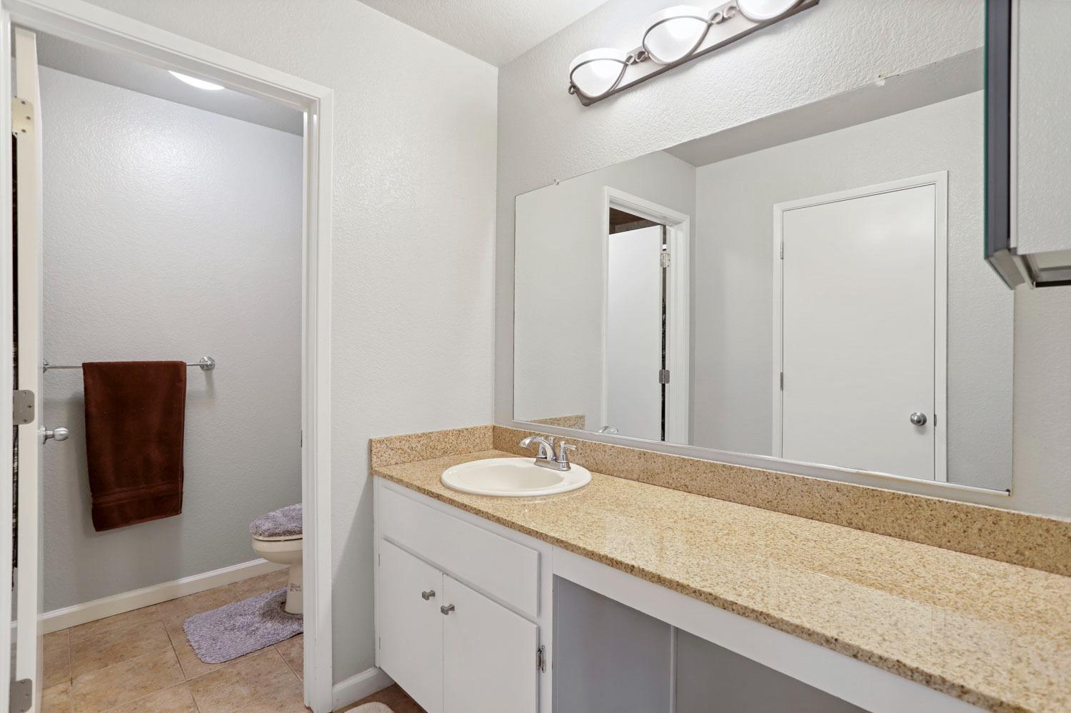 Detail Gallery Image 17 of 23 For 2401 Eilers Ln #106,  Lodi,  CA 95242 - 2 Beds | 2 Baths
