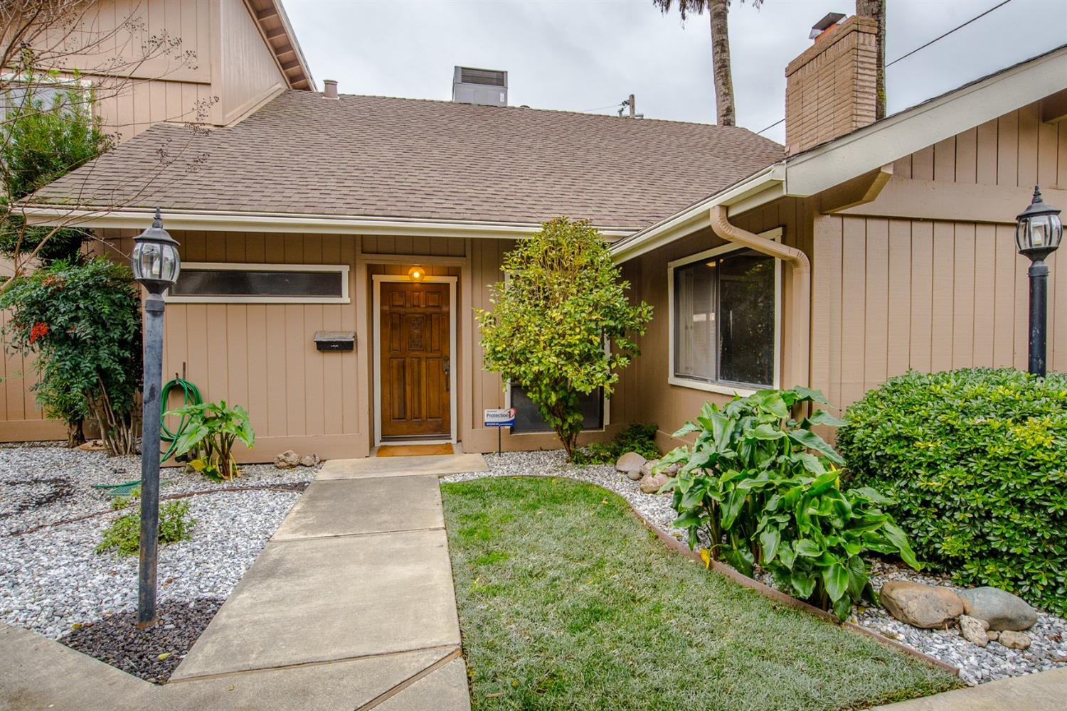 Photo of 608 College St #10 in Woodland, CA