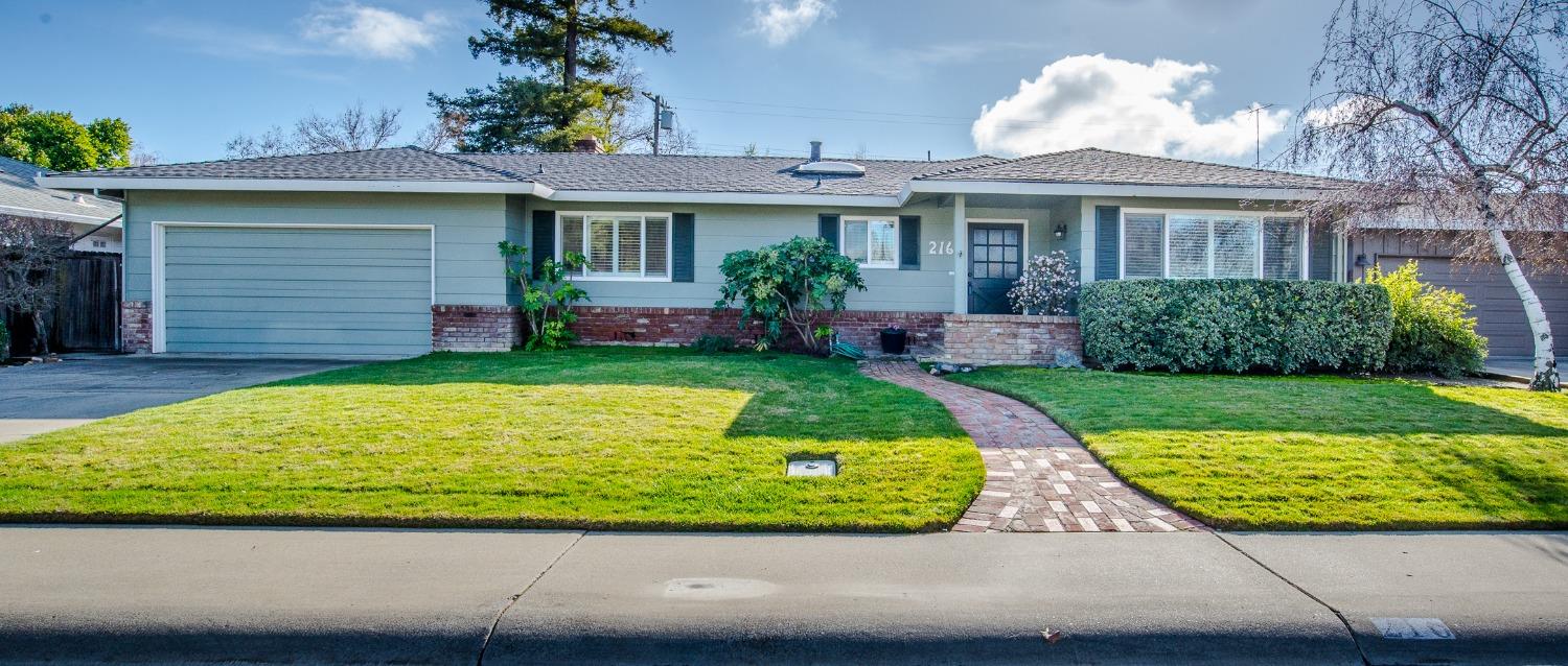 Detail Gallery Image 1 of 1 For 216 Cypress Dr, Woodland,  CA 95695 - 4 Beds | 2 Baths