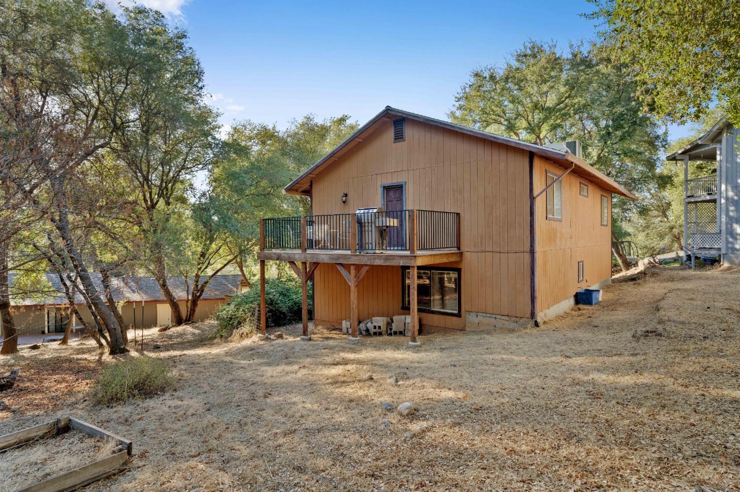 Woodland Loop, Penn Valley, California image 3