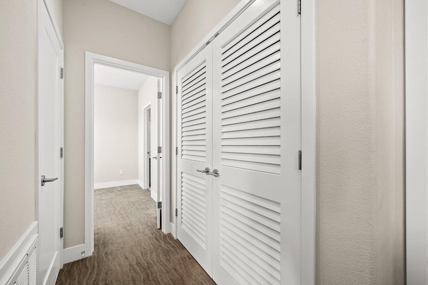 Detail Gallery Image 37 of 44 For 404 11th St, Sacramento,  CA 95814 - 2 Beds | 2/1 Baths