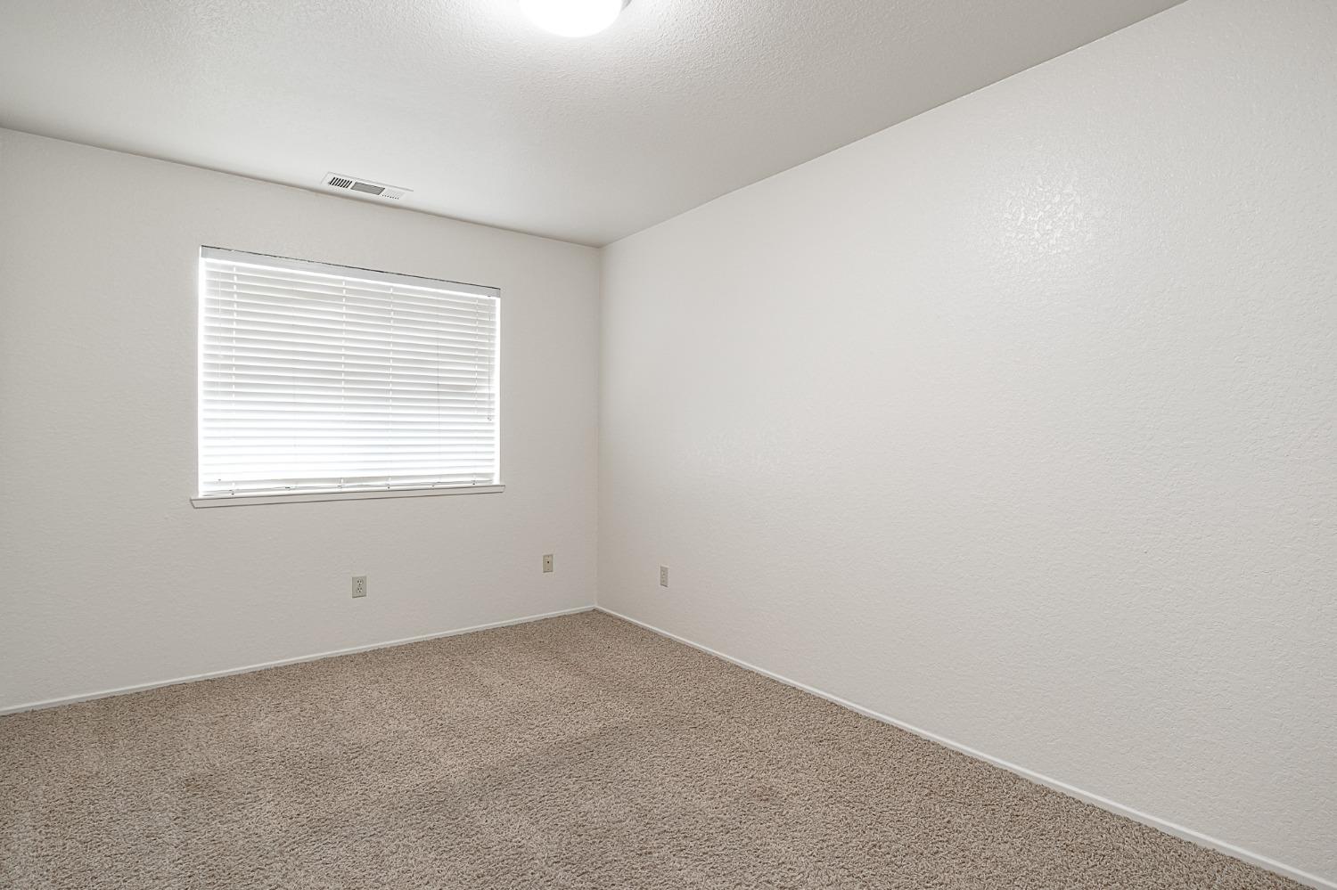 Detail Gallery Image 14 of 18 For 479 Cherry Ln a,  Manteca,  CA 95337 - 2 Beds | 1 Baths