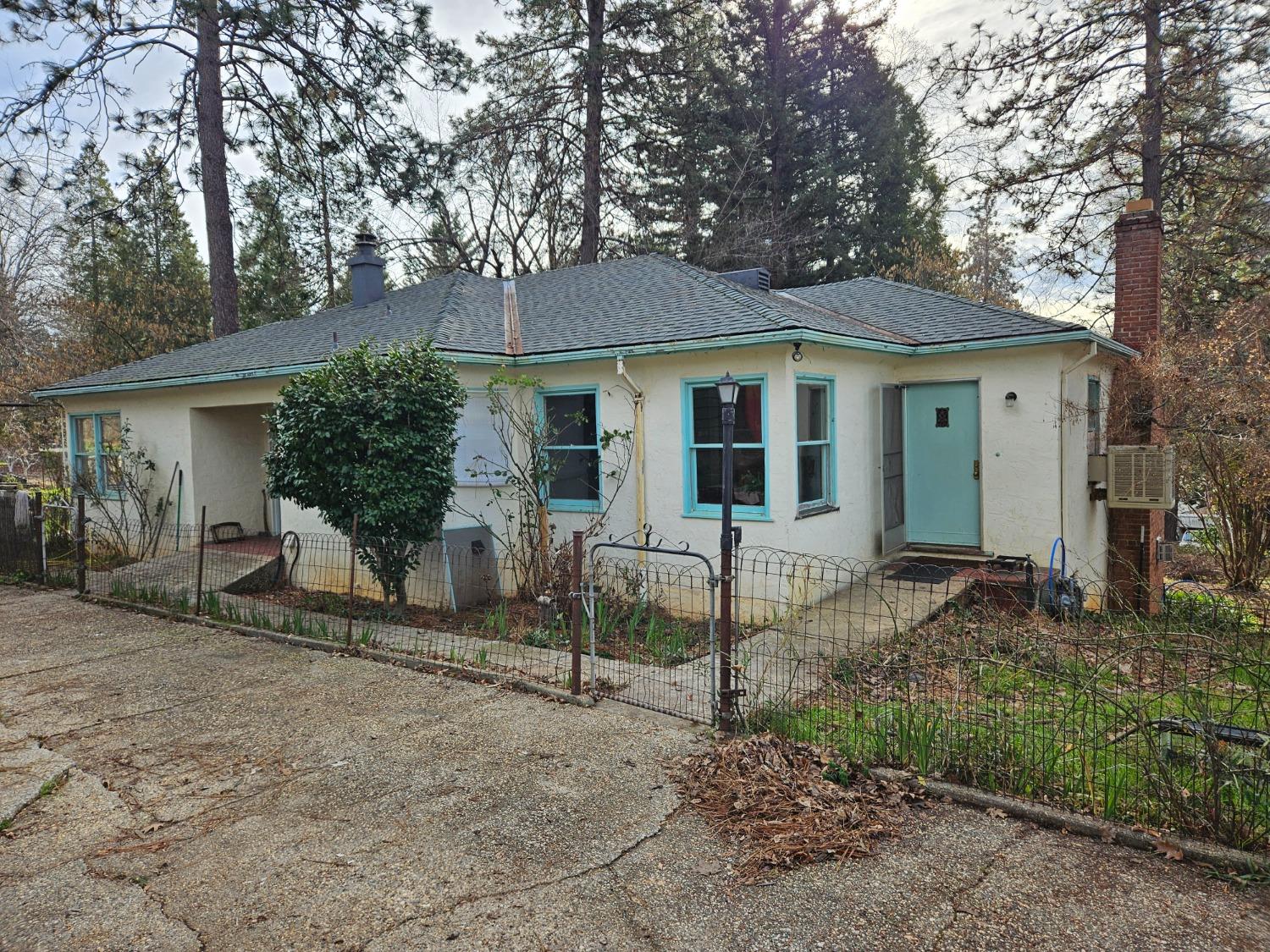 Photo of 10073 Westhill Rd in Grass Valley, CA