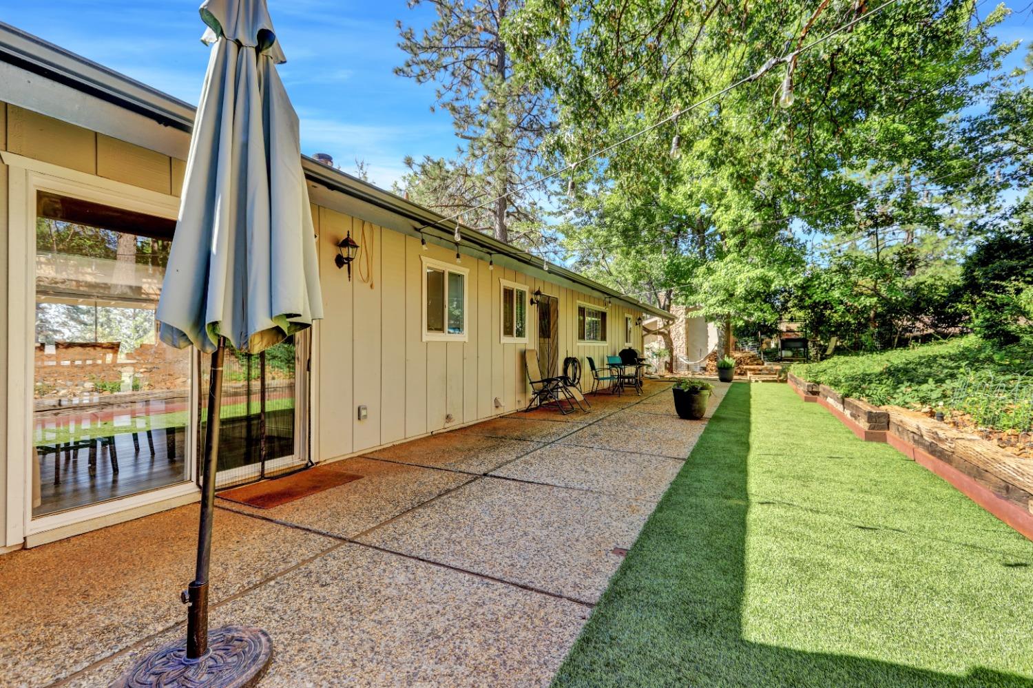 Alta Sierra Drive, Grass Valley, California image 39