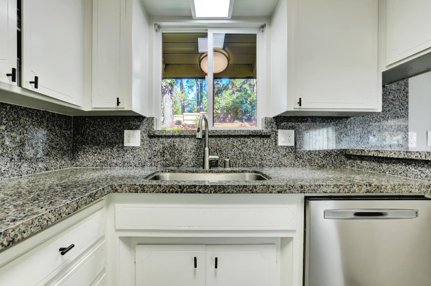 Alta Sierra Drive, Grass Valley, California image 15