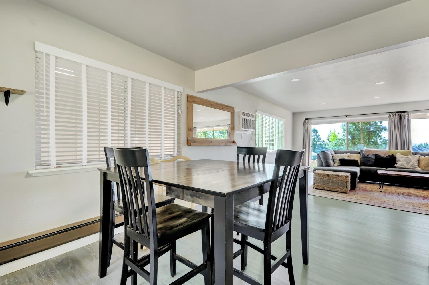 Alta Sierra Drive, Grass Valley, California image 11