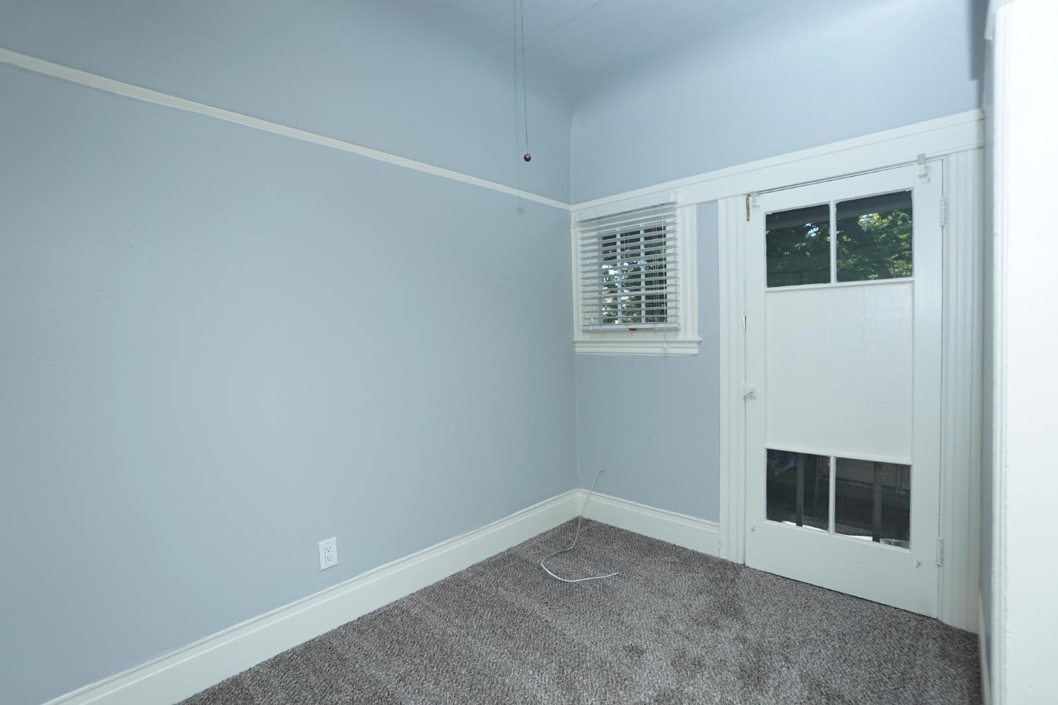 Detail Gallery Image 11 of 17 For 1420 22nd St, Sacramento,  CA 95816 - – Beds | – Baths