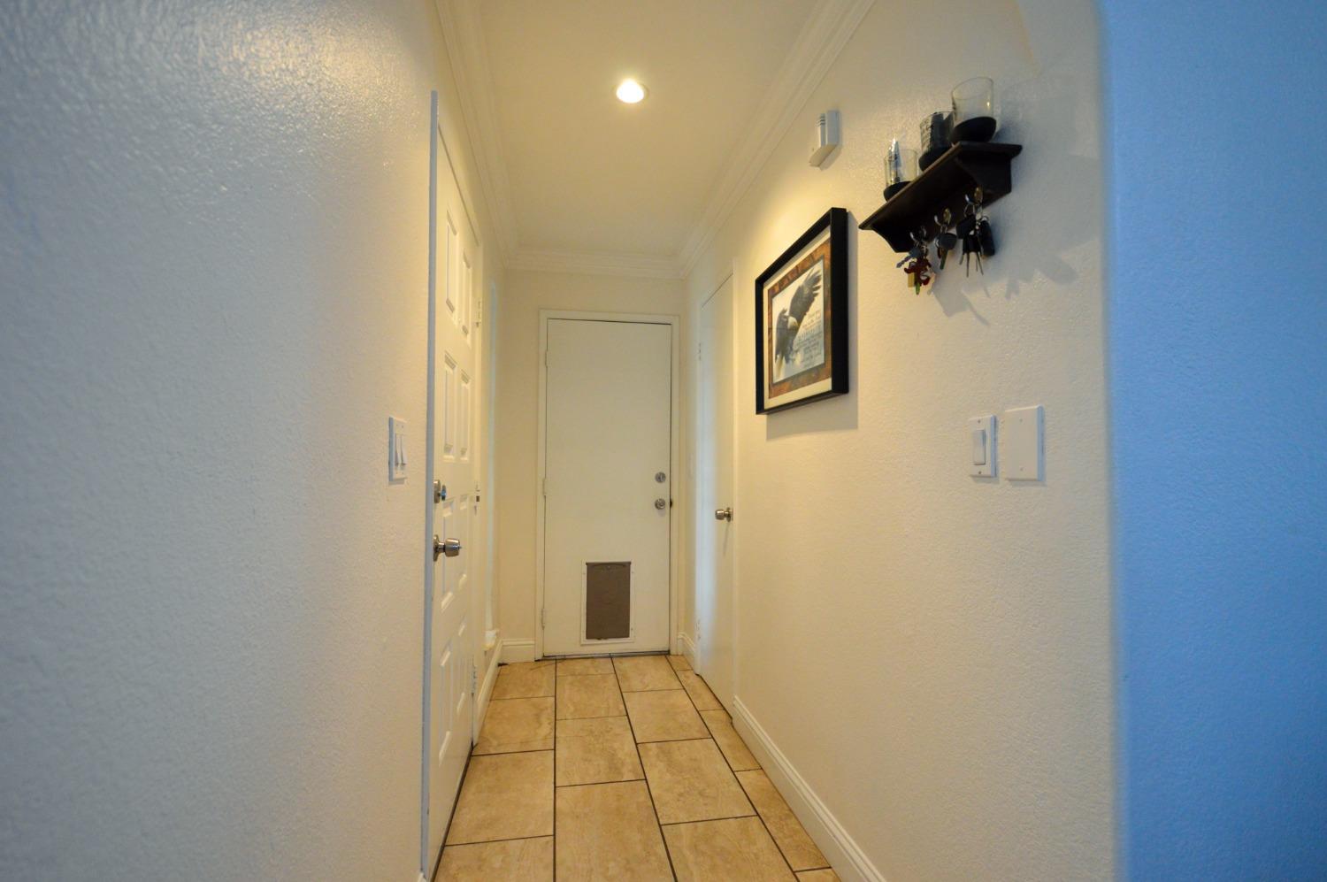 Detail Gallery Image 5 of 20 For 539 Jamie Ct, Rio Linda,  CA 95673 - 3 Beds | 2 Baths