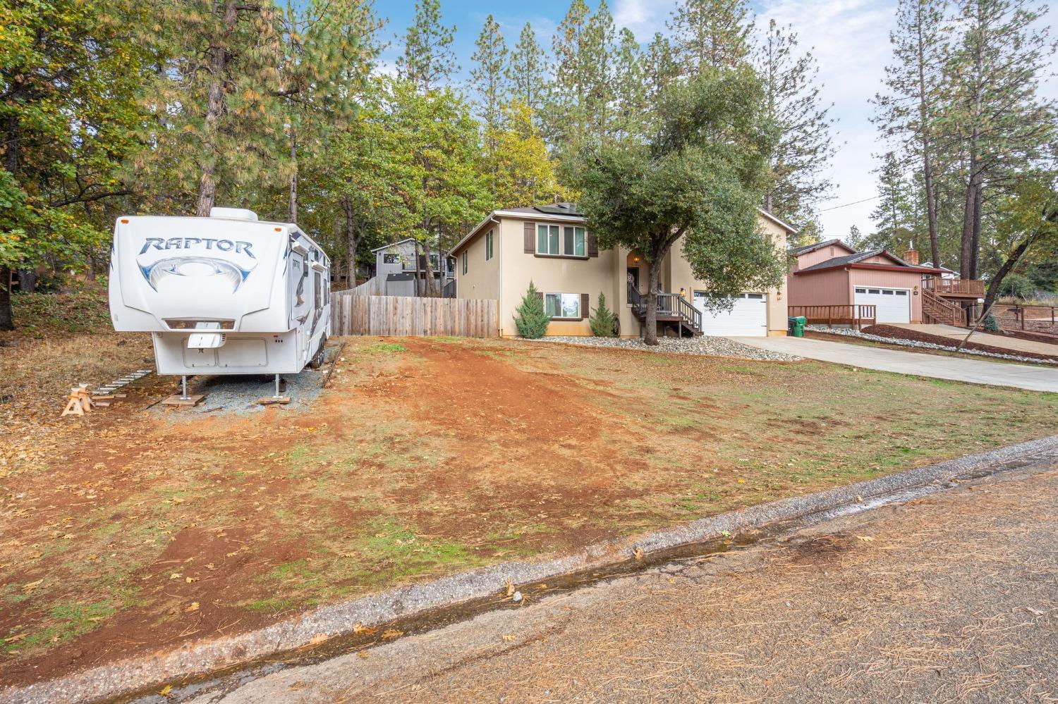 Lower Circle Drive, Grass Valley, California image 28