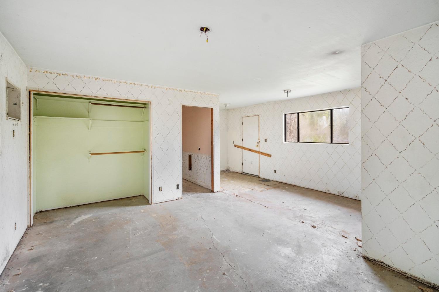 W Olympia Drive, Grass Valley, California image 16