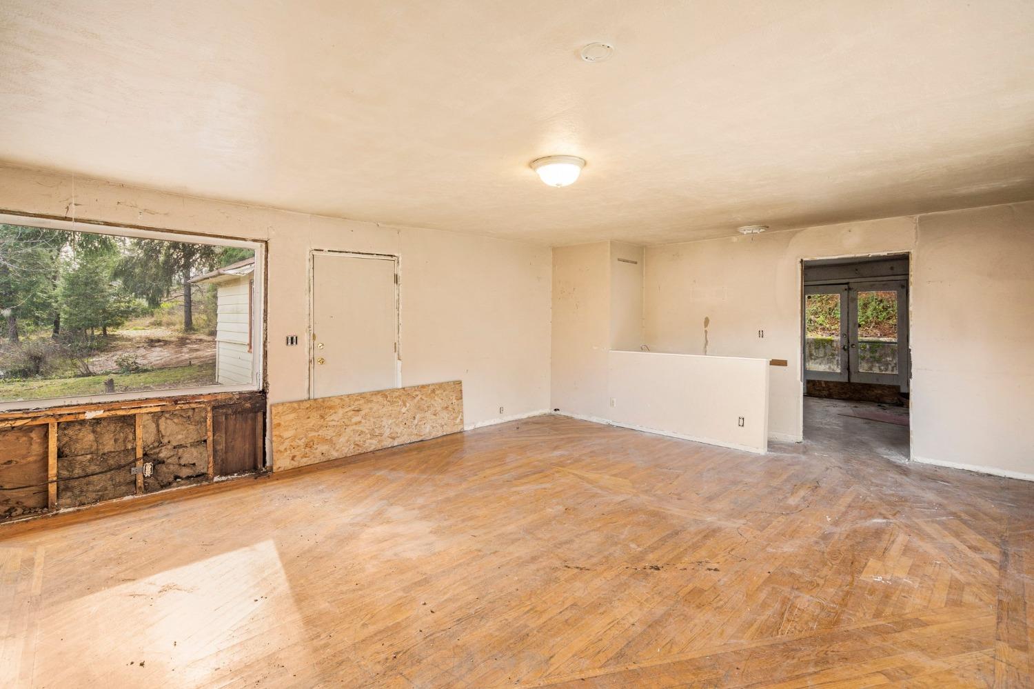 W Olympia Drive, Grass Valley, California image 15