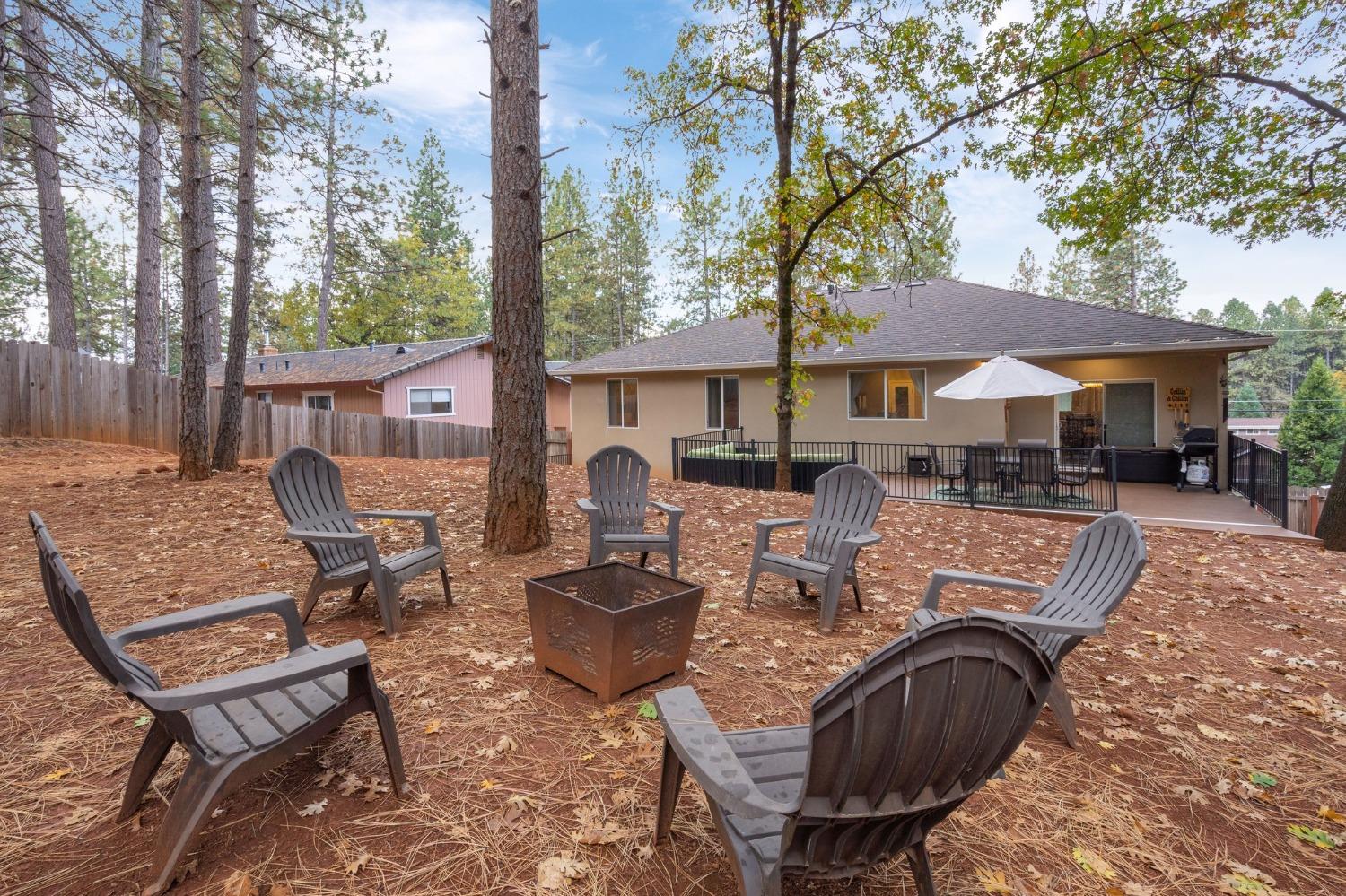 Lower Circle Drive, Grass Valley, California image 23