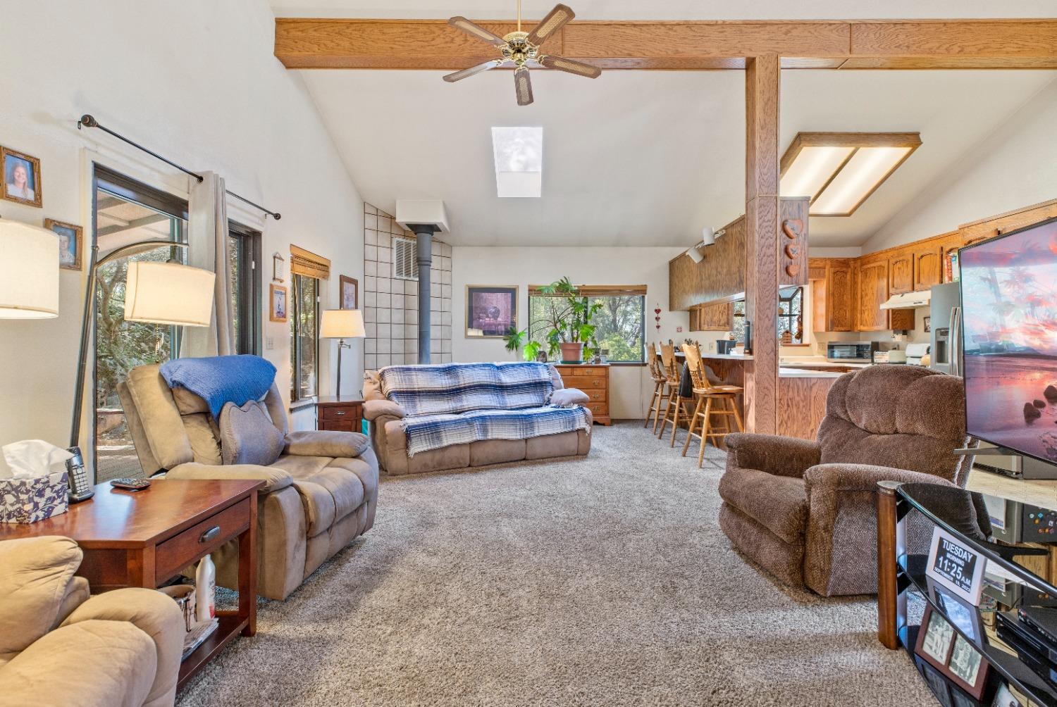 Forrest Road, Grass Valley, California image 14