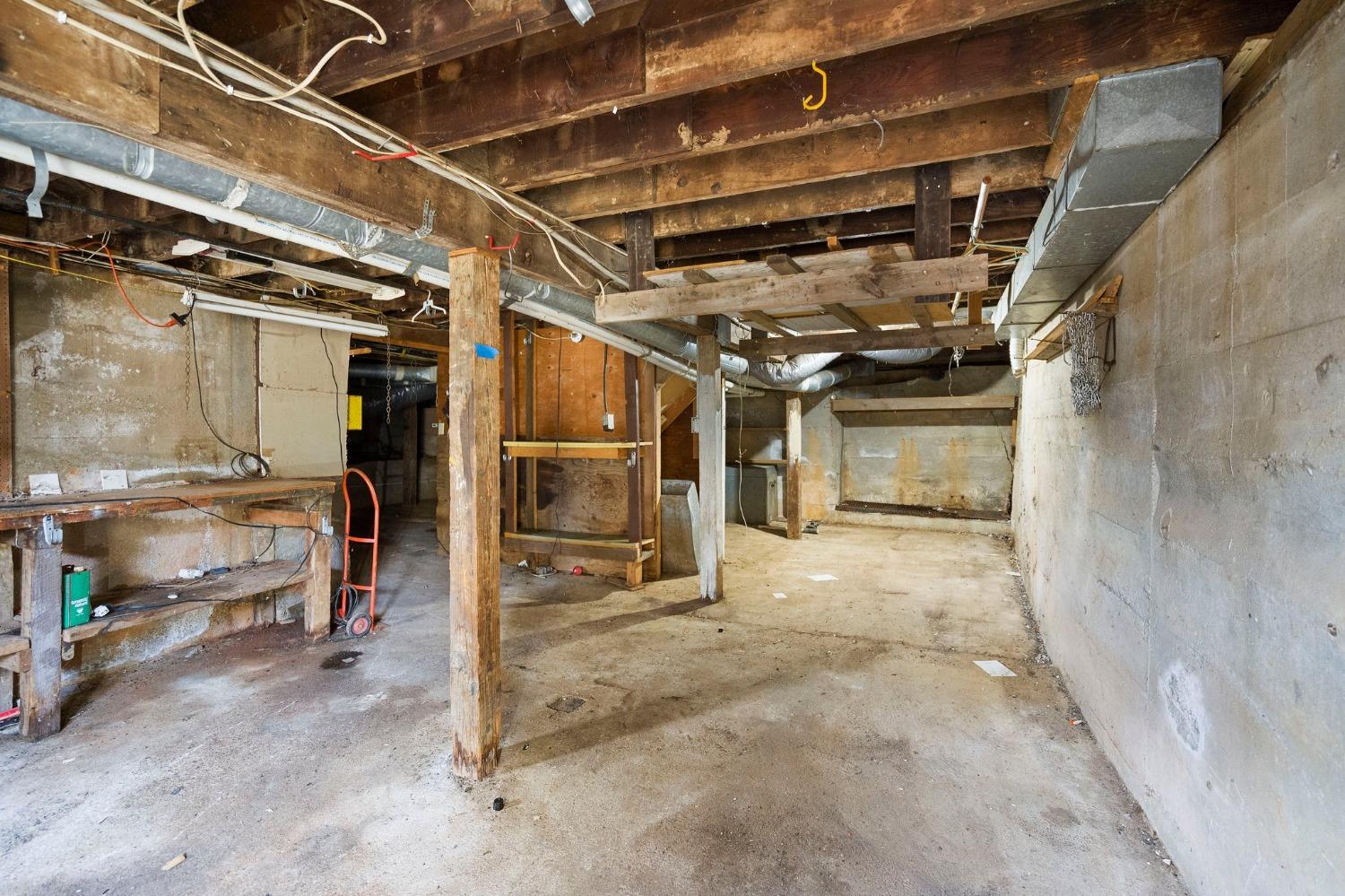 W Olympia Drive, Grass Valley, California image 20