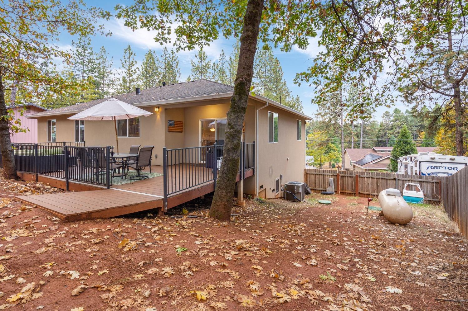 Lower Circle Drive, Grass Valley, California image 24